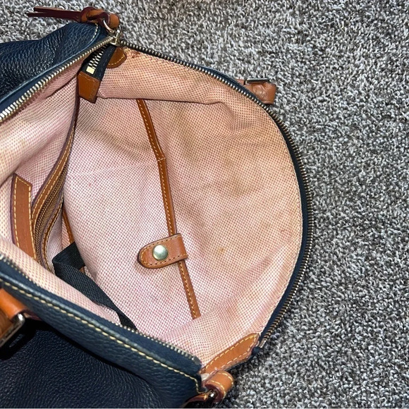 Vintage Dooney & Bourke Black Pebbled Grain Leather Hand Bag ❤️ - Picture 9 of 15